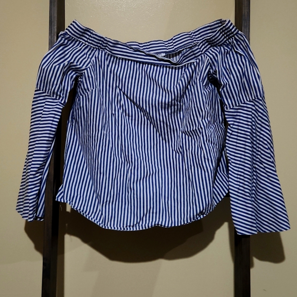 Bell sleeve off the shoulder